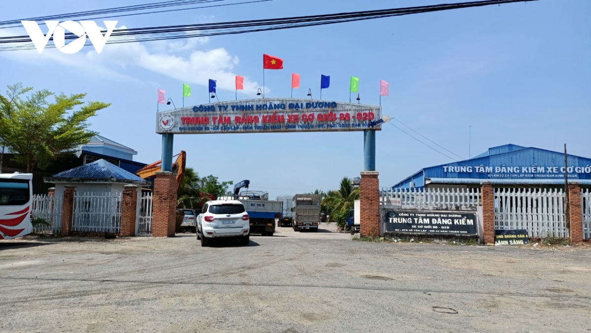 Bắt 2 phó giám đốc trung tâm đăng kiểm ở Bình Thuận